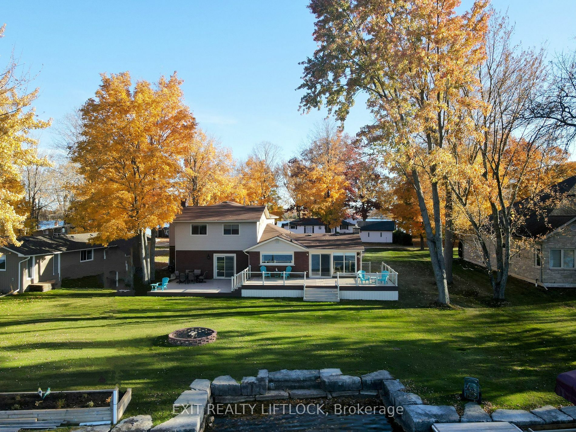 25 Edgewater Dr  Smith-Ennismore-Lakefield ON K0L 1T0 photo