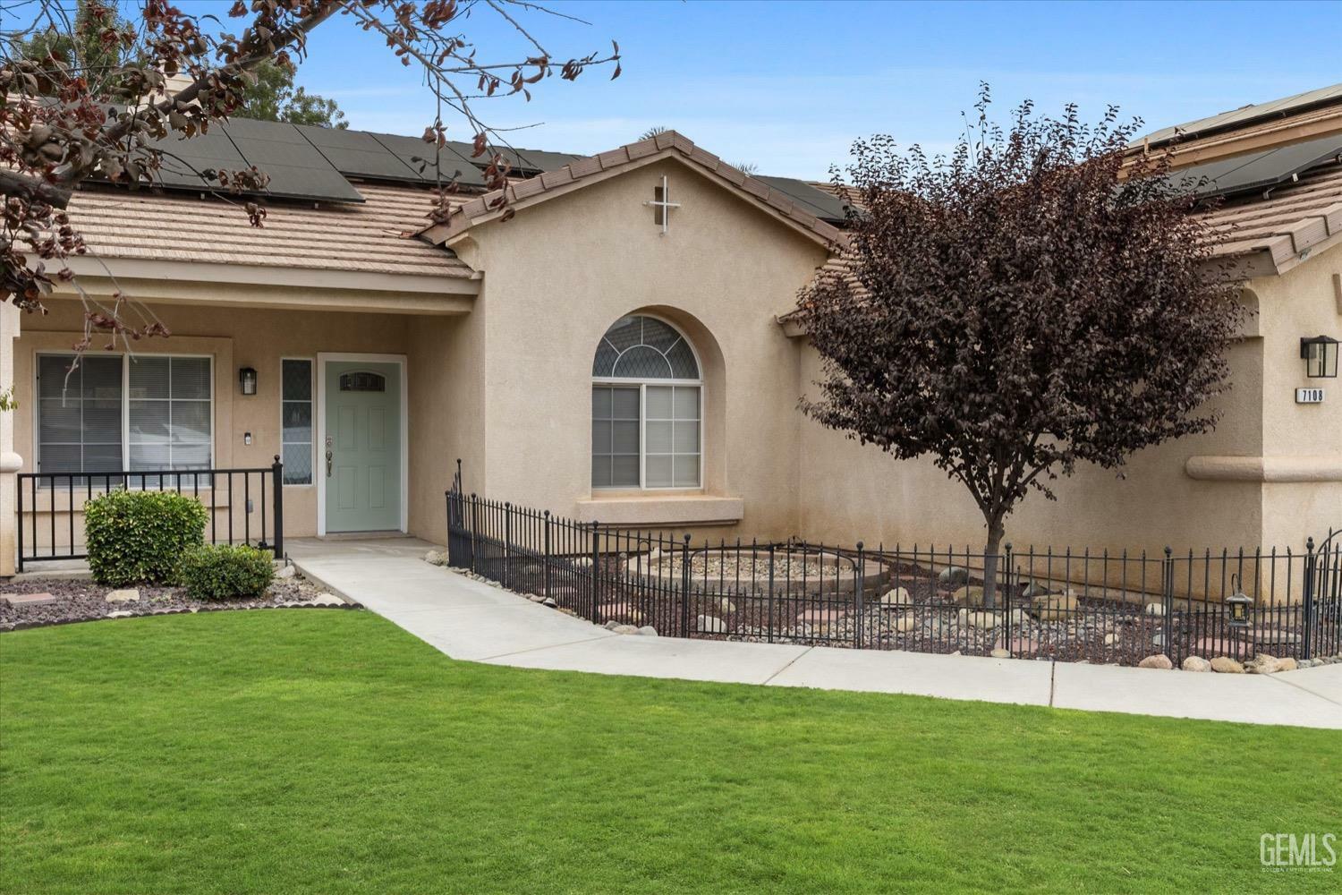 Property Photo:  7108 Slickrock Drive  CA 93313 