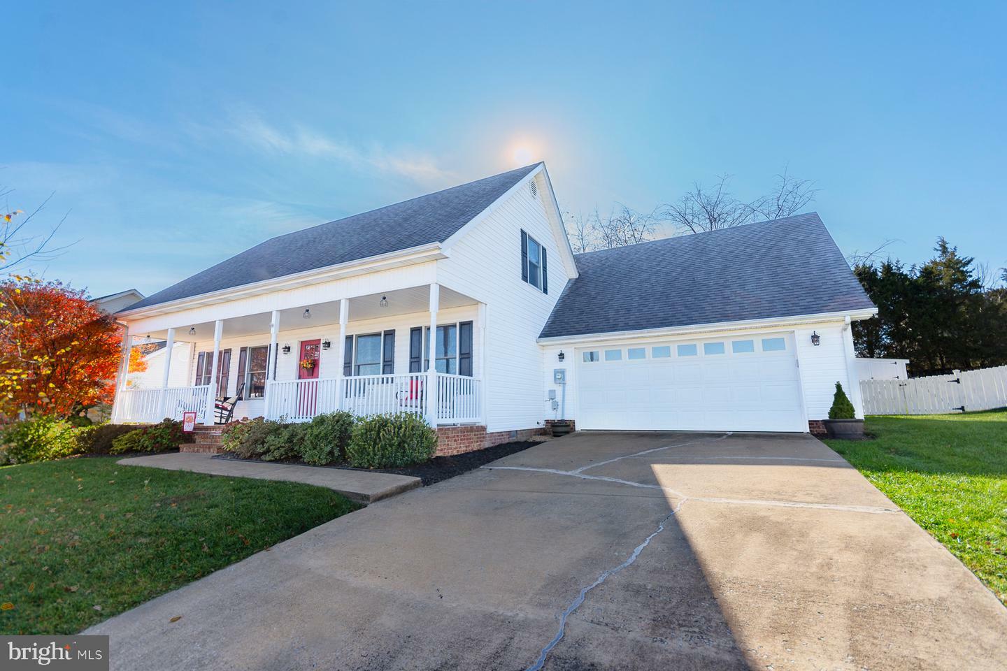 Property Photo:  204 Canyon Road  VA 22602 