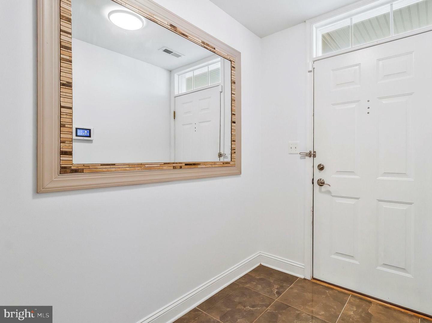 Property Photo:  713 Anacostia Avenue NE  DC 20019 