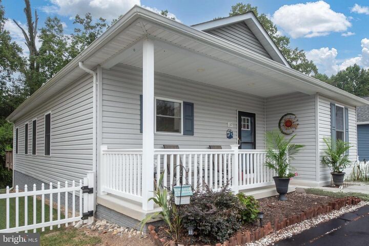 Property Photo: 137 12th Street VA 22443