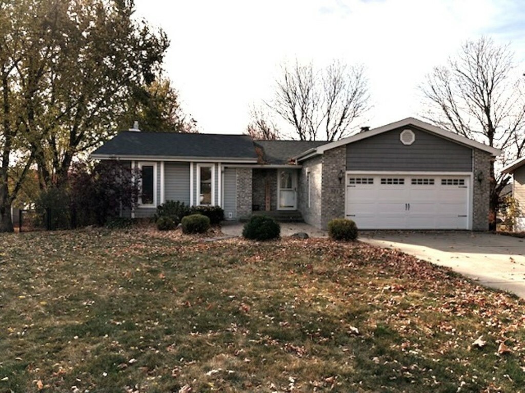 521 Prestien Drive  Denver IA 50622 photo