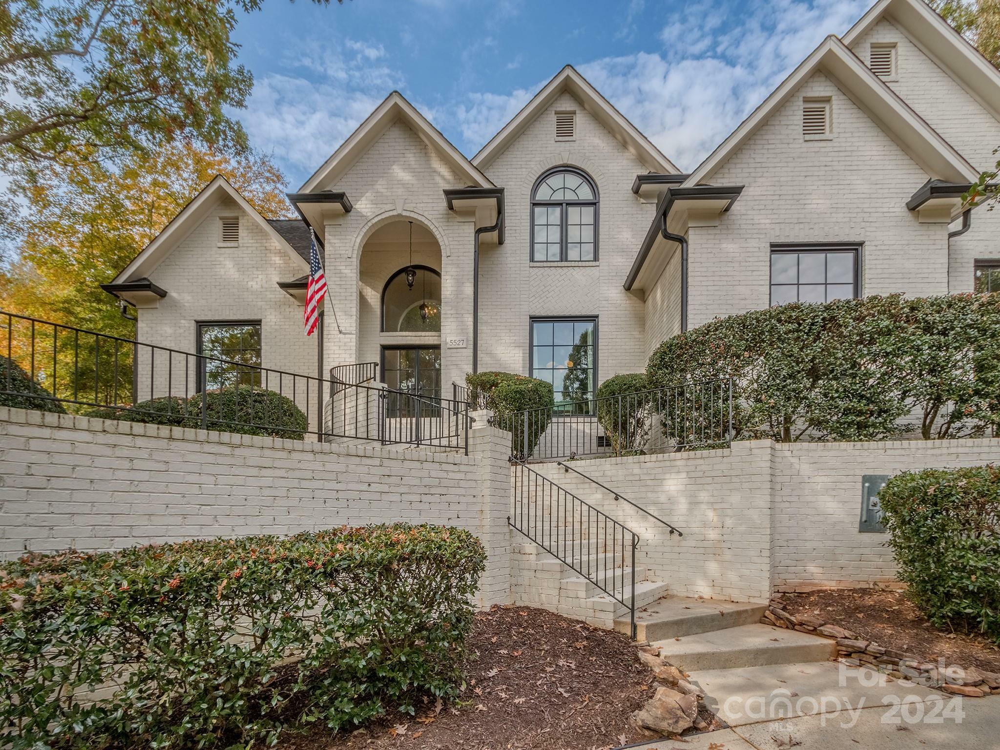 5527 Camelot Drive  Charlotte NC 28270 photo