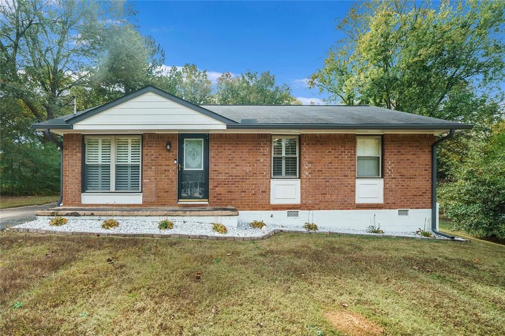 Property Photo: 8391 Attleboro GA 30238