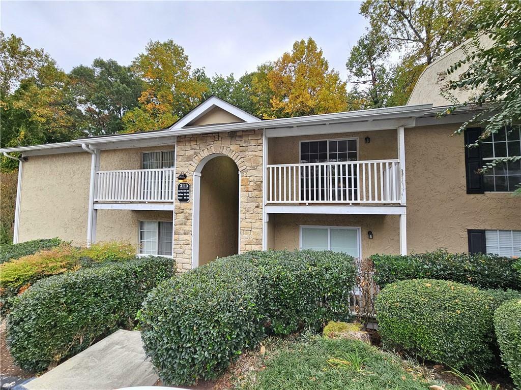 Property Photo:  3115 Seven Pines Court 304  GA 30339 