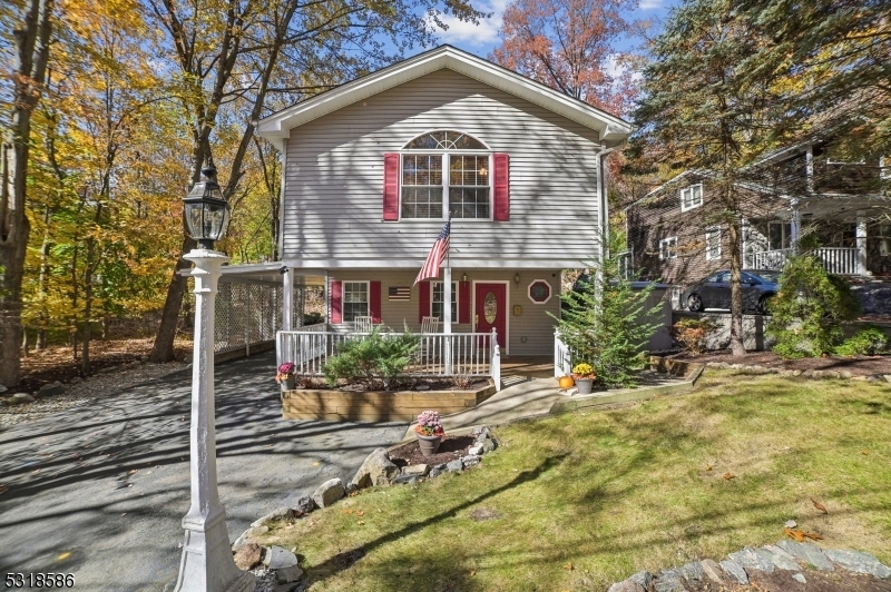 Property Photo: 4 Rockwood Trl NJ 07405
