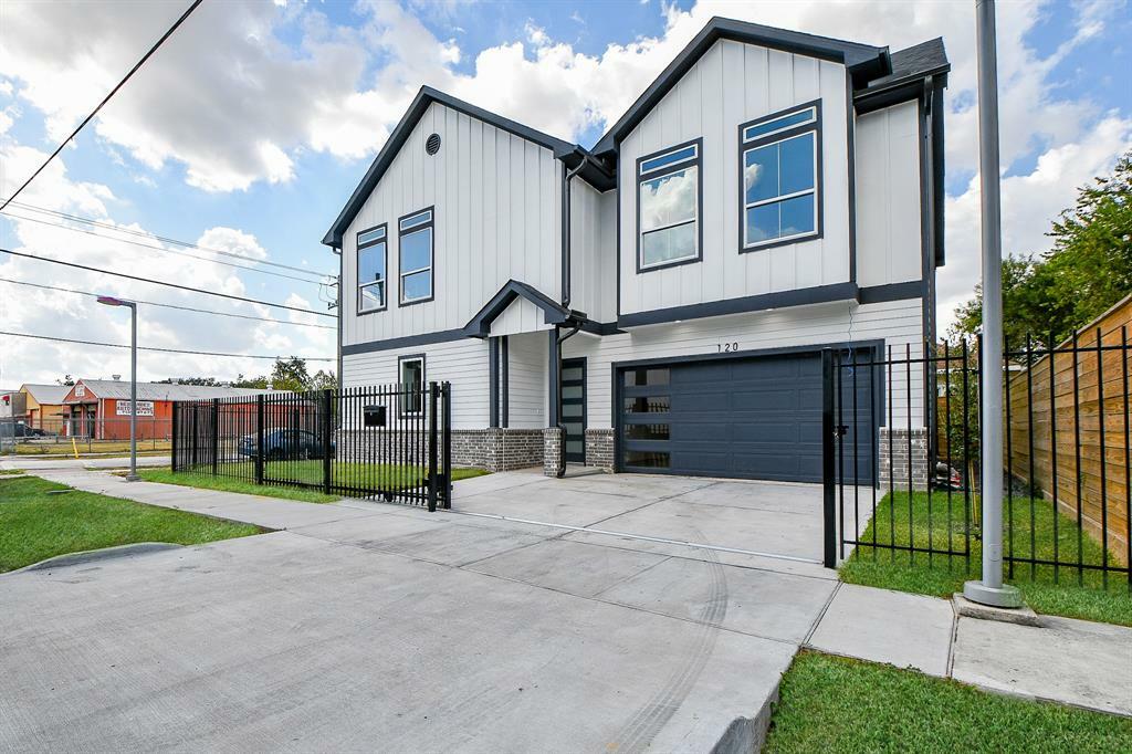 Property Photo:  120 Adams Street  TX 77011 