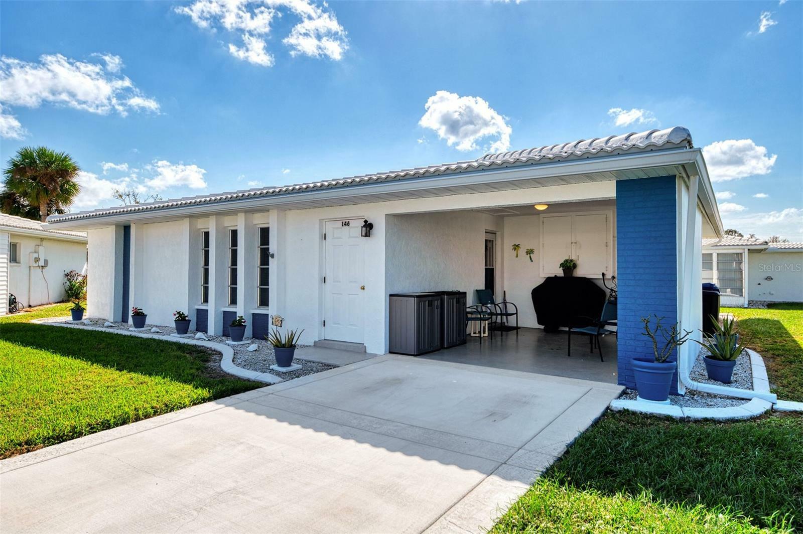 Property Photo:  146 Circlewood Drive C1-7  FL 34293 