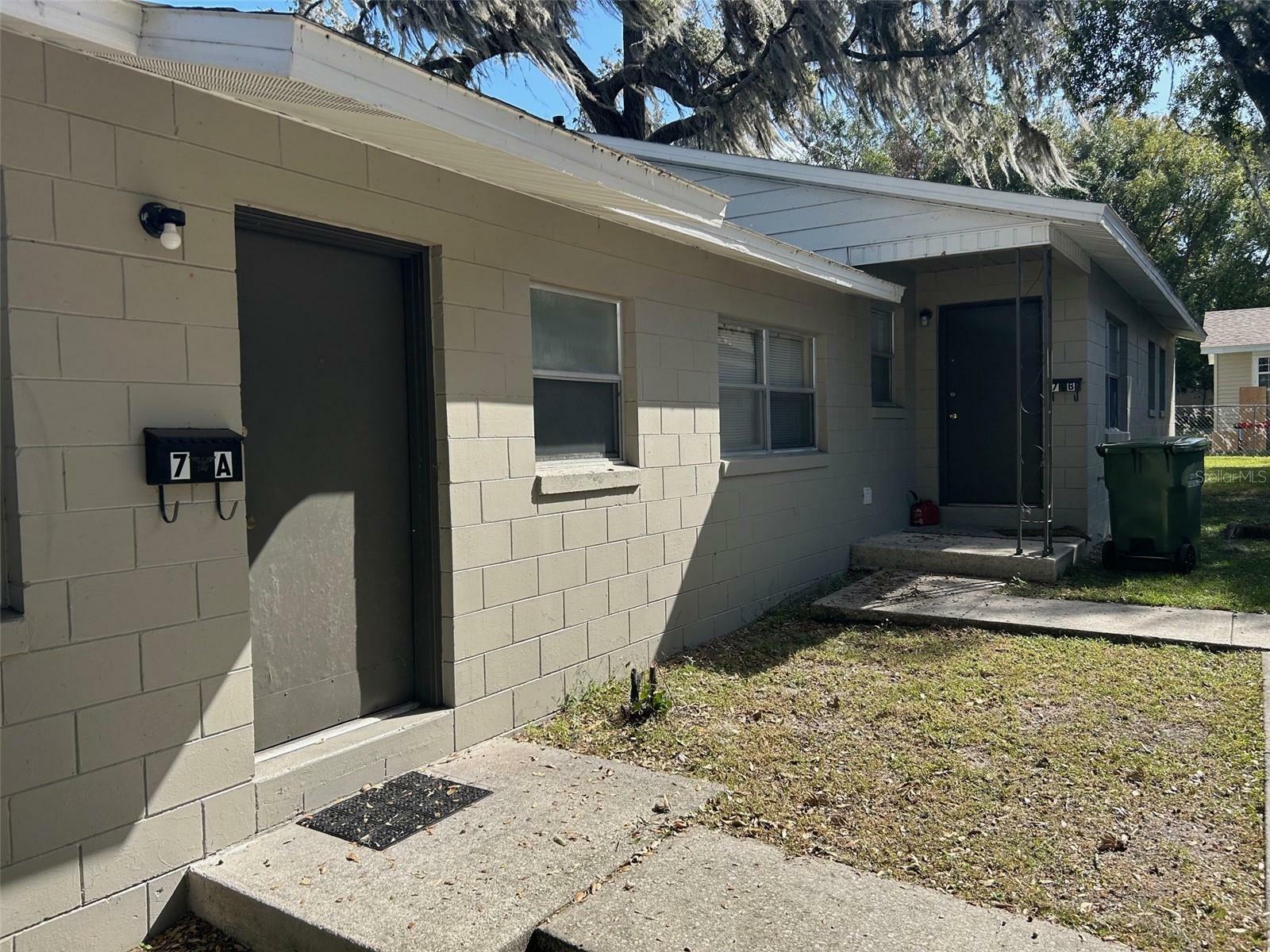 Property Photo:  1117 W Line Street  FL 34748 