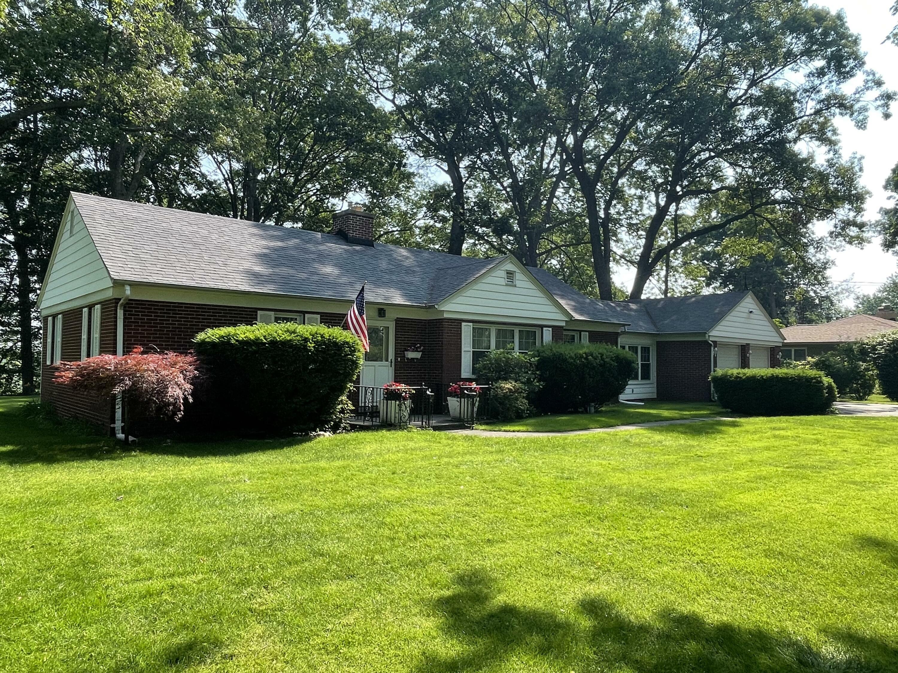 4102 Highgate Road  Norton Shores MI 49441 photo