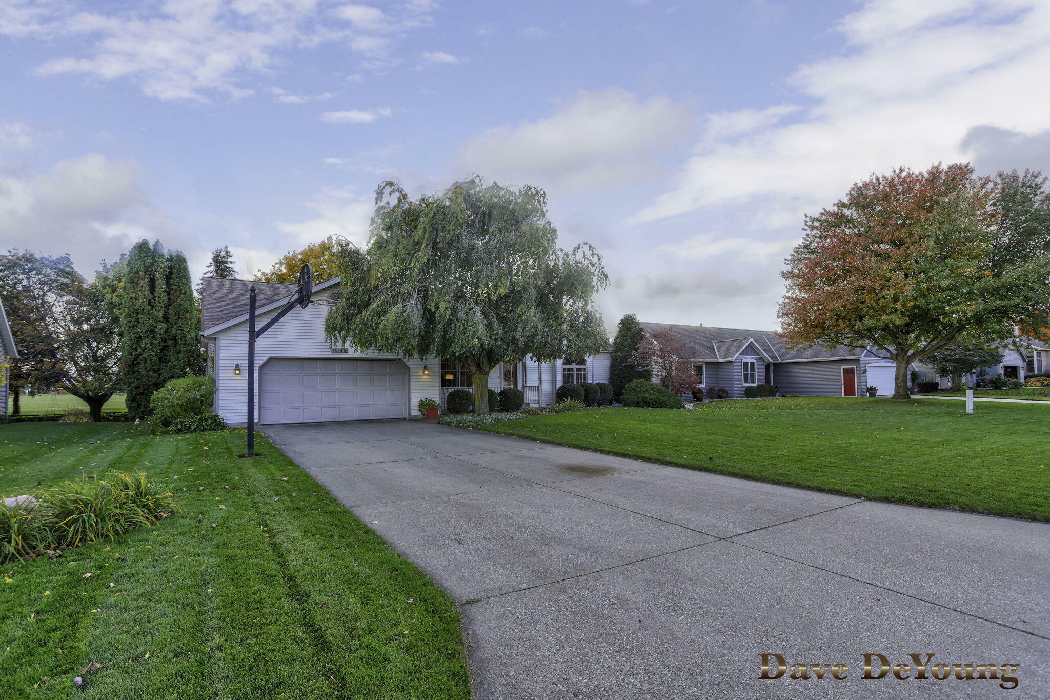 Property Photo:  10148 Holiday Drive  MI 49464 