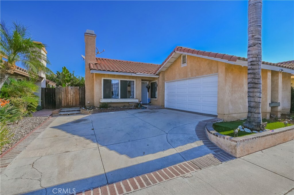 Property Photo:  177 Breezewood Street  CA 92879 