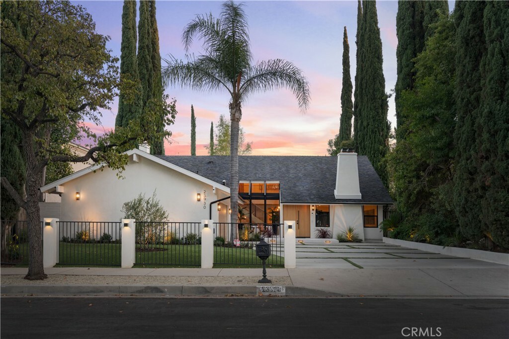 Property Photo:  23930 Mariano Street  CA 91367 