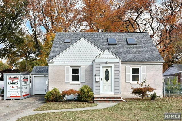 Property Photo:  660 Ward Avenue  NJ 07675 