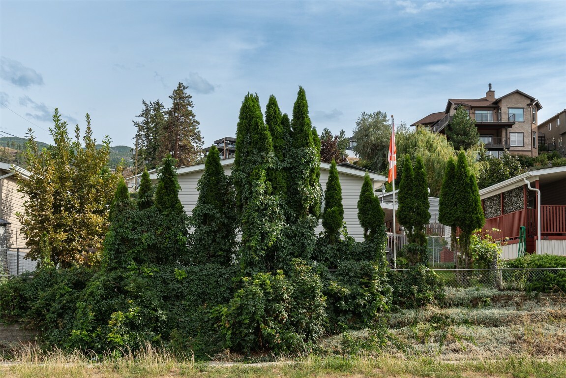 5155 Chute Lake Road 102  Kelowna BC V1W 4R9 photo