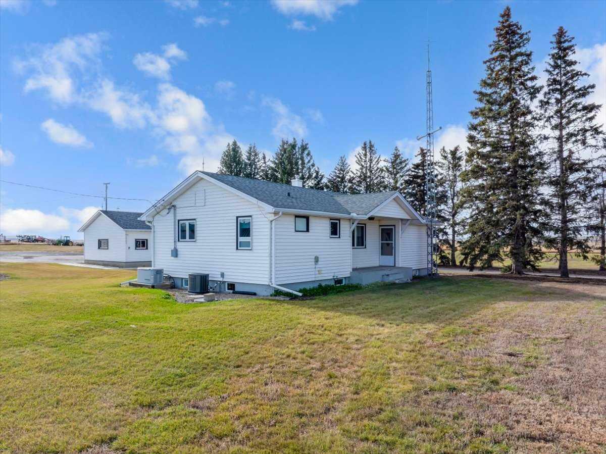 Property Photo:  244083 Highway 24  AB T0L 1P0 