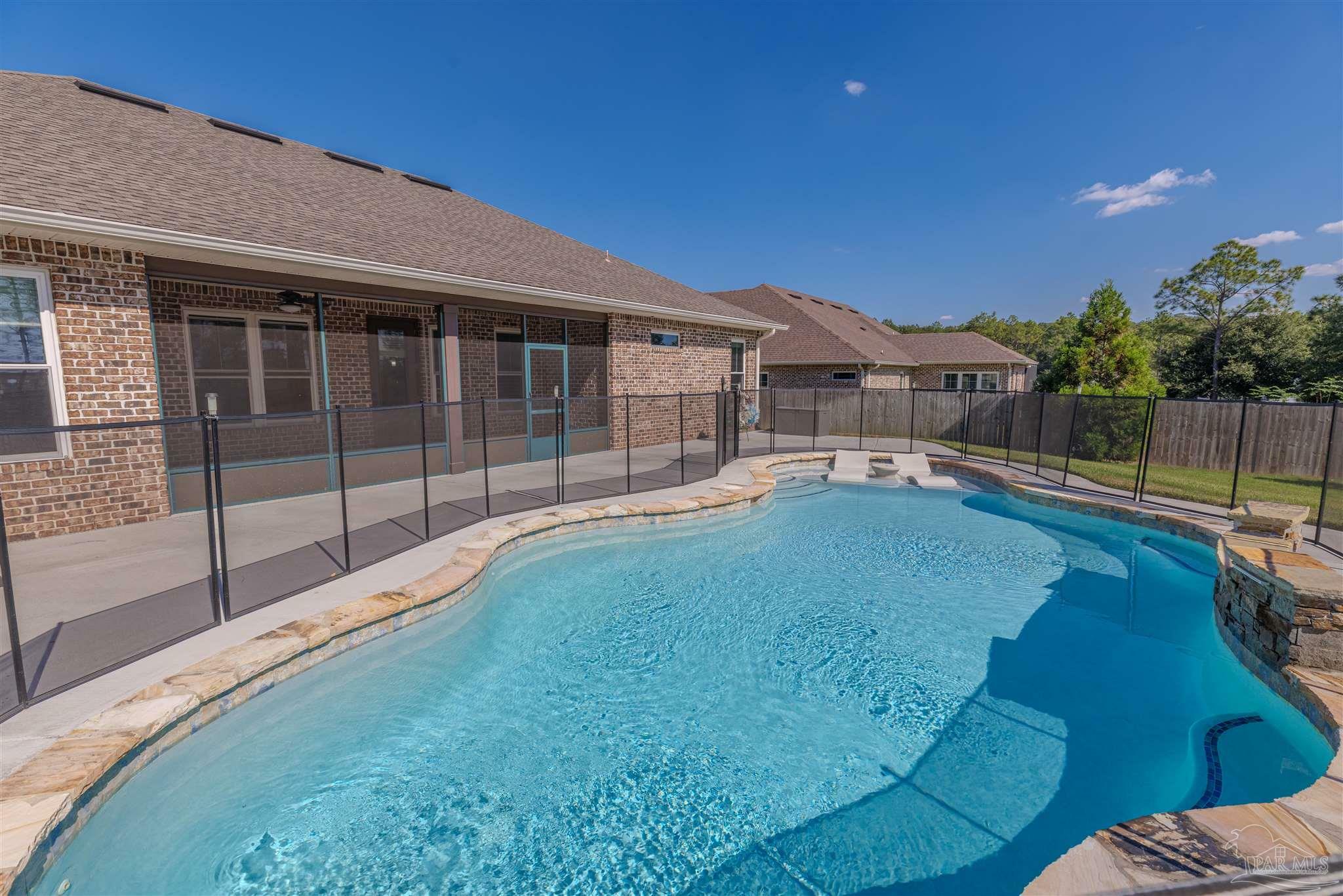 Property Photo:  4757 Red Oak Dr  FL 32583 