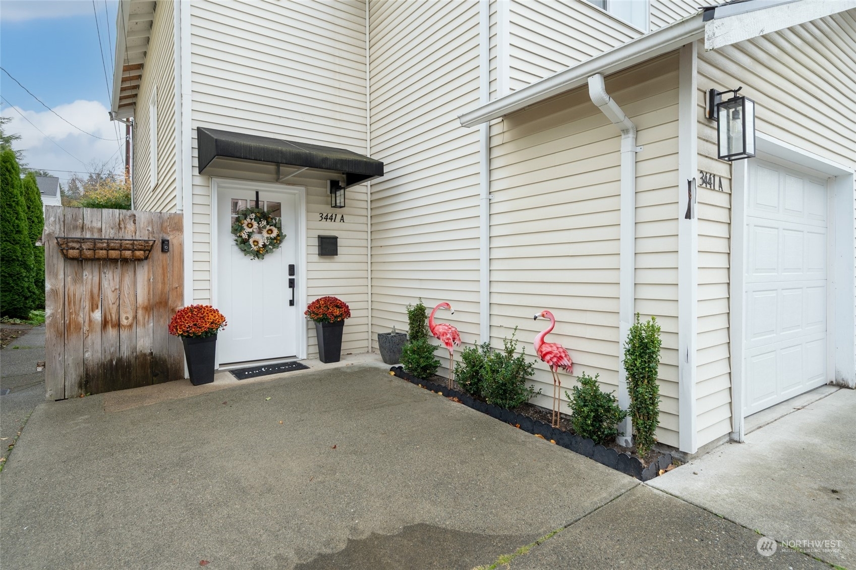 Property Photo:  3441 33rd Avenue W A  WA 98199 