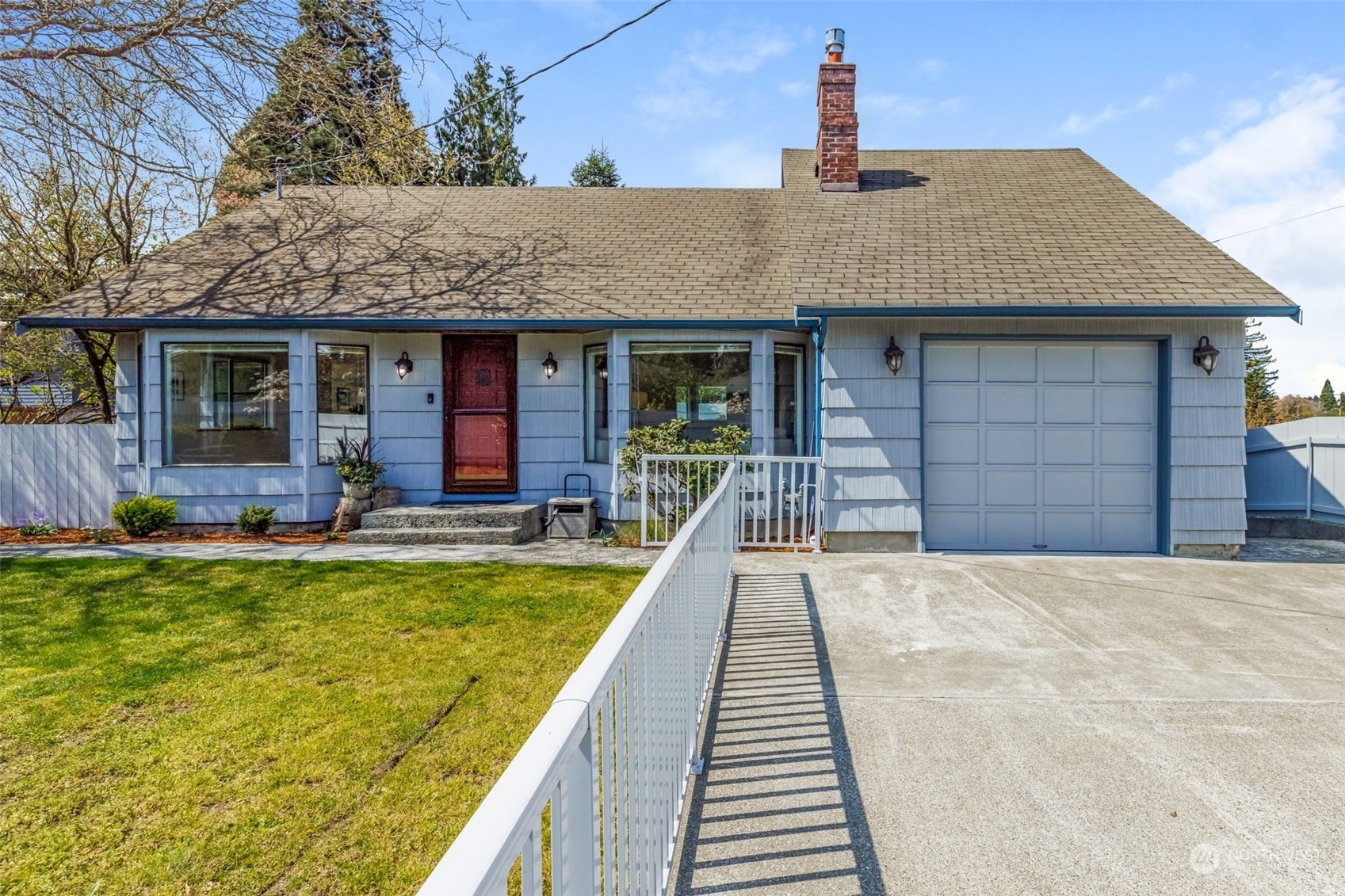 Property Photo:  11611  23rd Avenue SW  WA 98146 