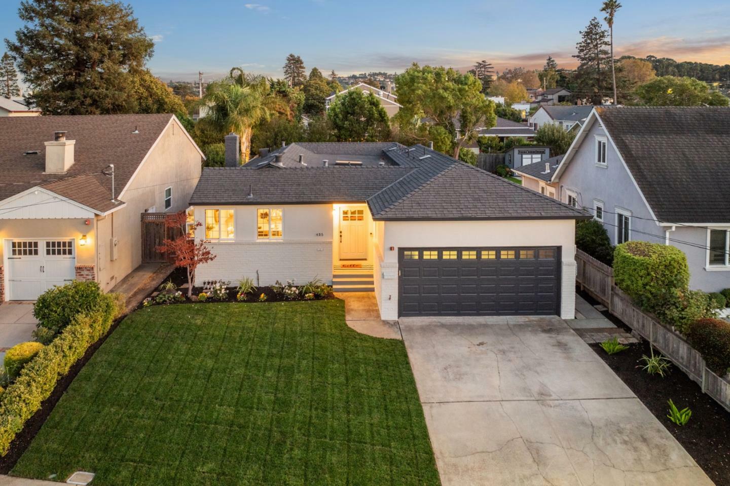 Property Photo:  425 23rd Avenue  CA 94403 