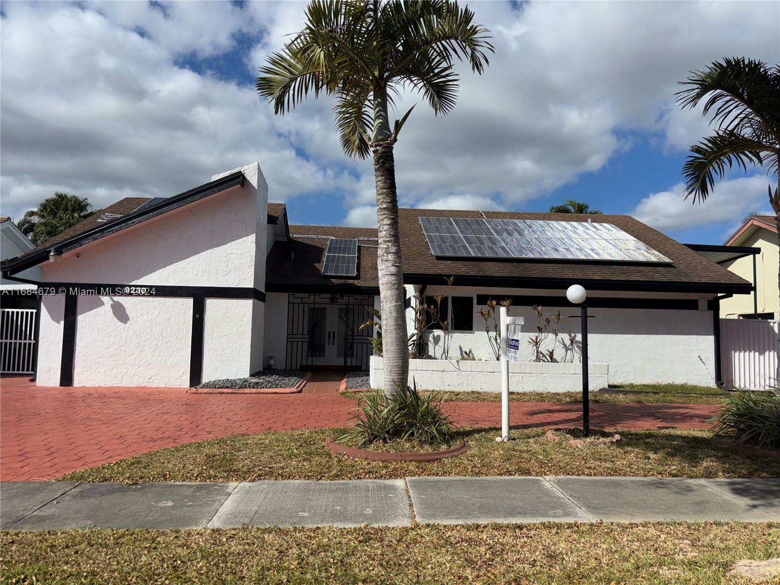 Property Photo:  9230 SW 100th Ave Rd  FL 33176 