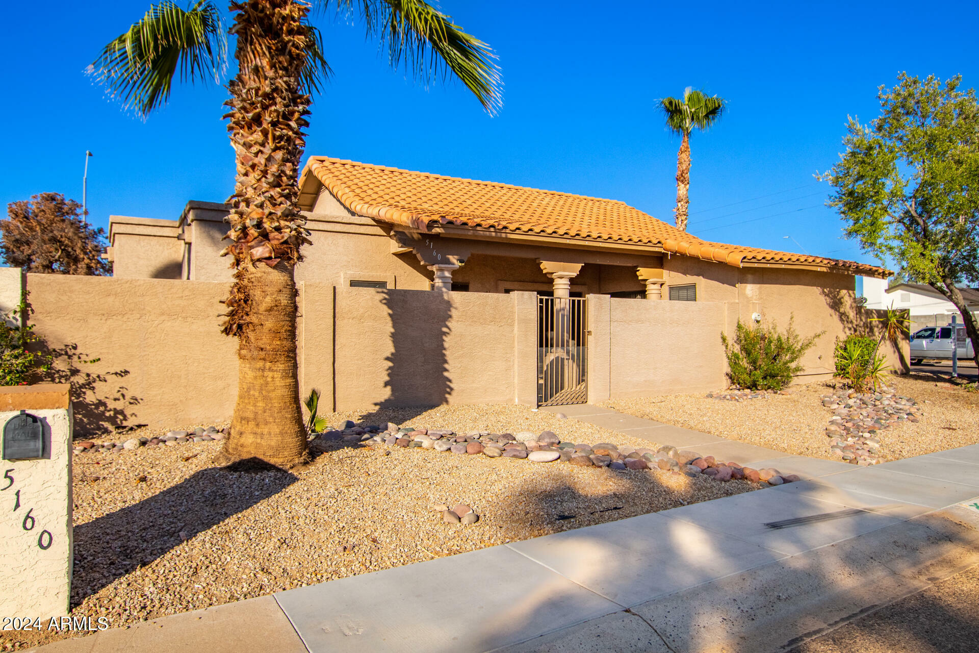 Property Photo:  5160 E Karen Drive  AZ 85254 