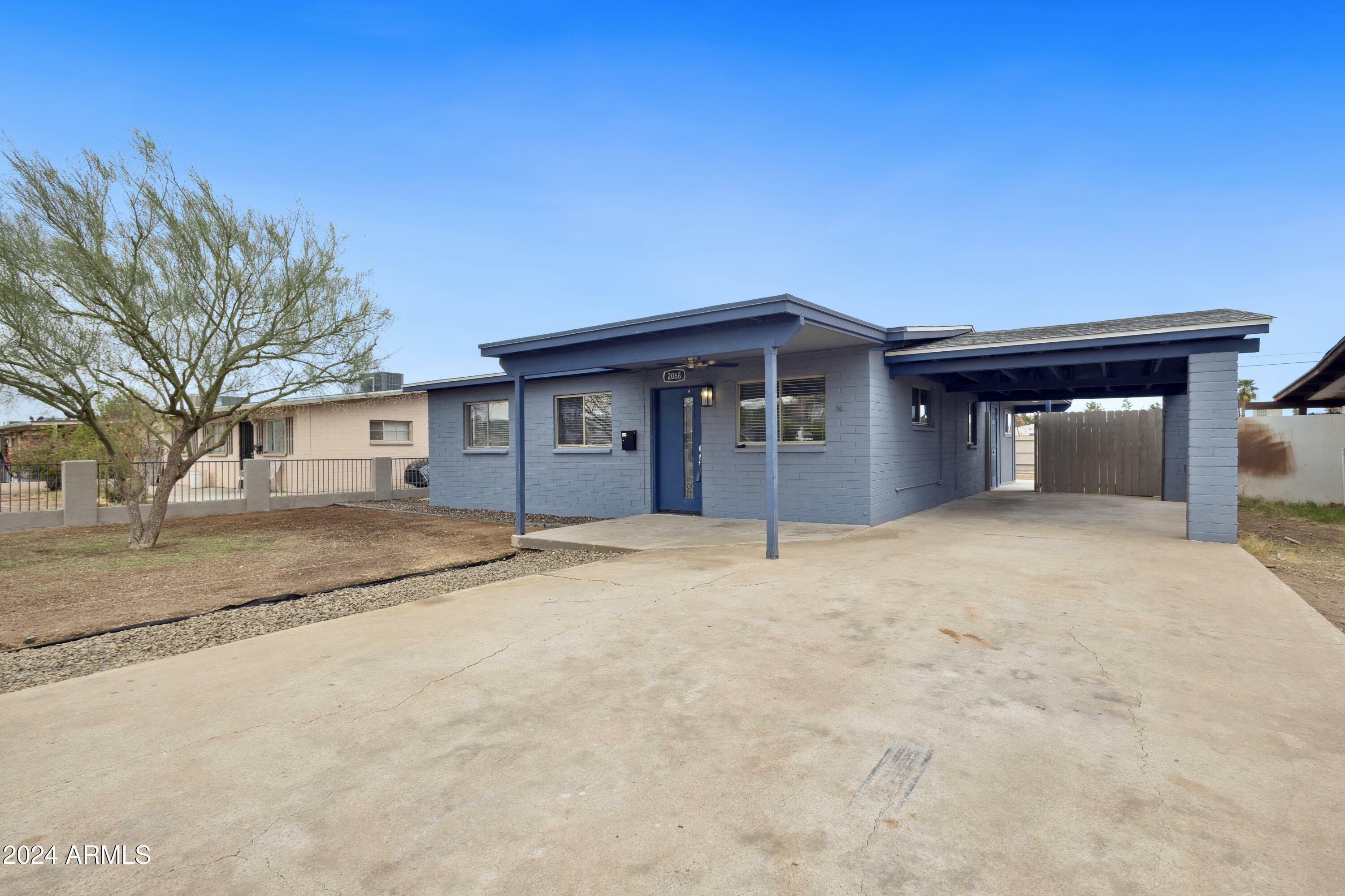 Property Photo:  2068 E Howe Avenue  AZ 85281 