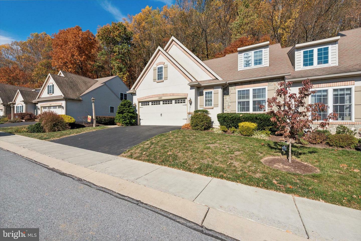 Property Photo:  1440 N Red Maple Way  PA 19335 