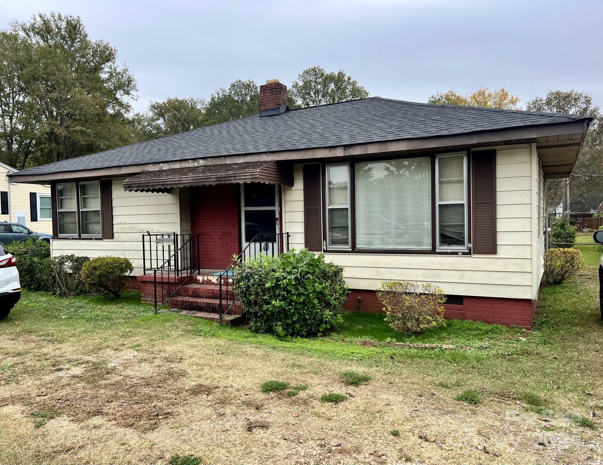 Property Photo:  829 Cherry Road S  SC 29732 