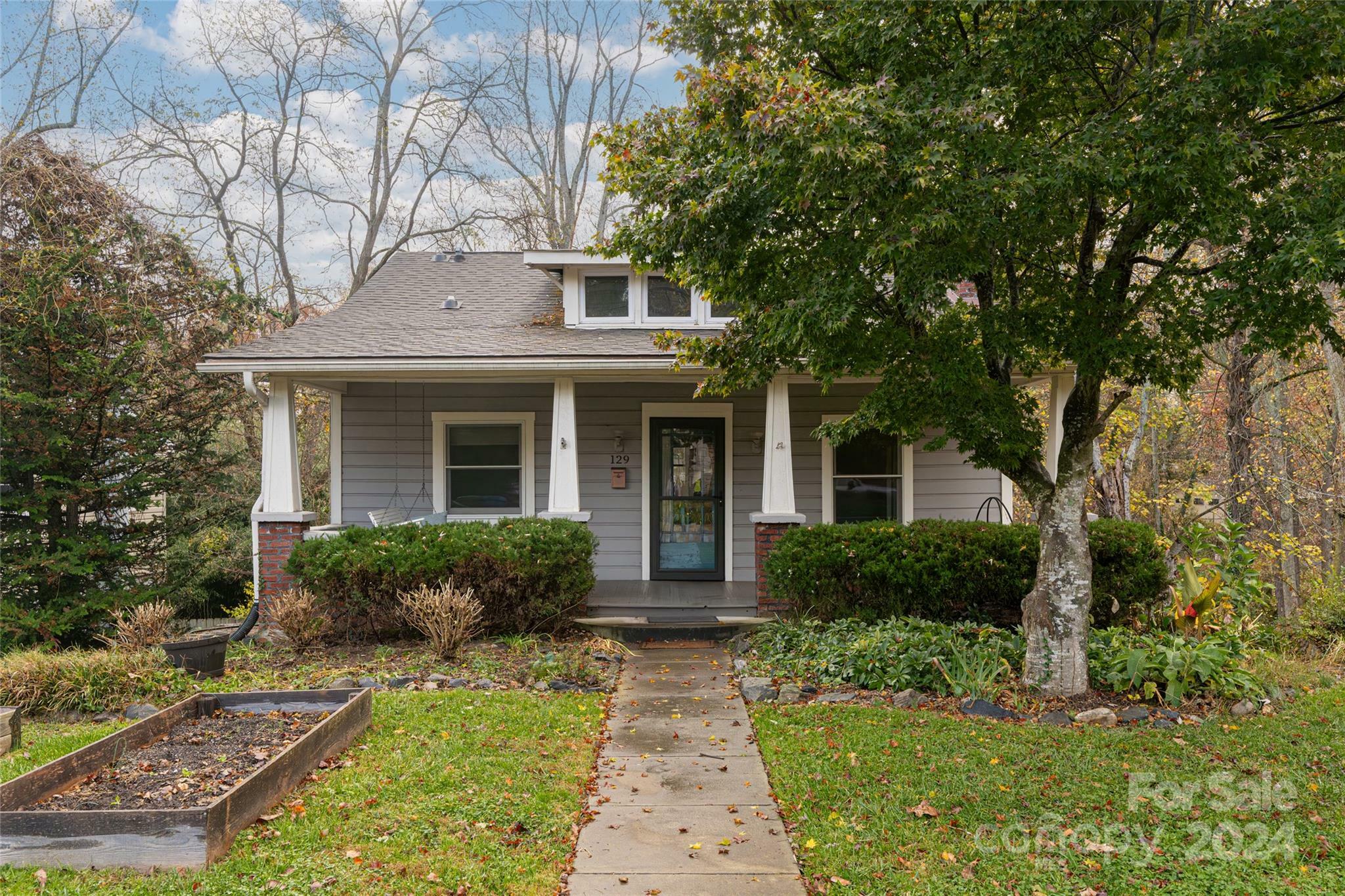 Property Photo:  127-129 Dorchester Avenue  NC 28806 