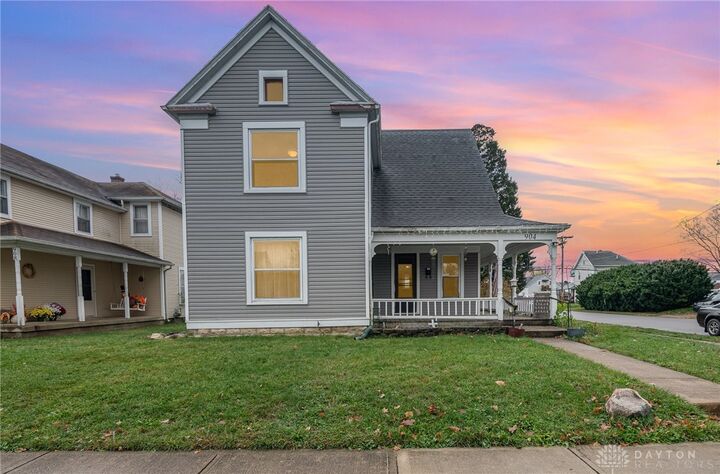 904 E Franklin Street  Troy OH 45373 photo