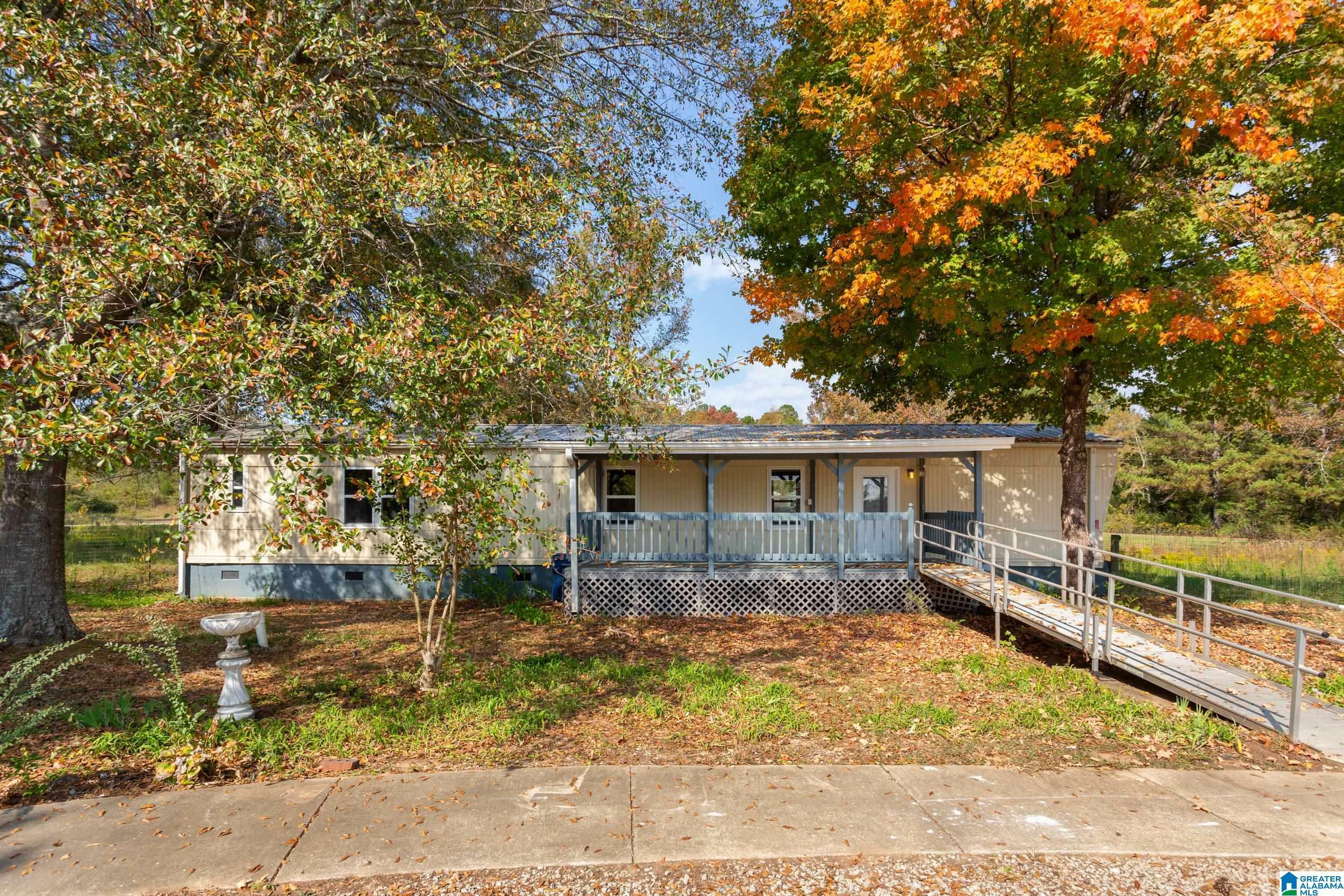 Property Photo:  623 Thornton Street  AL 35160 