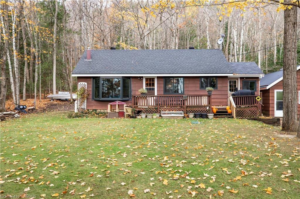 Property Photo:  415 Mallory Beach Road  ON N0H 2T0 