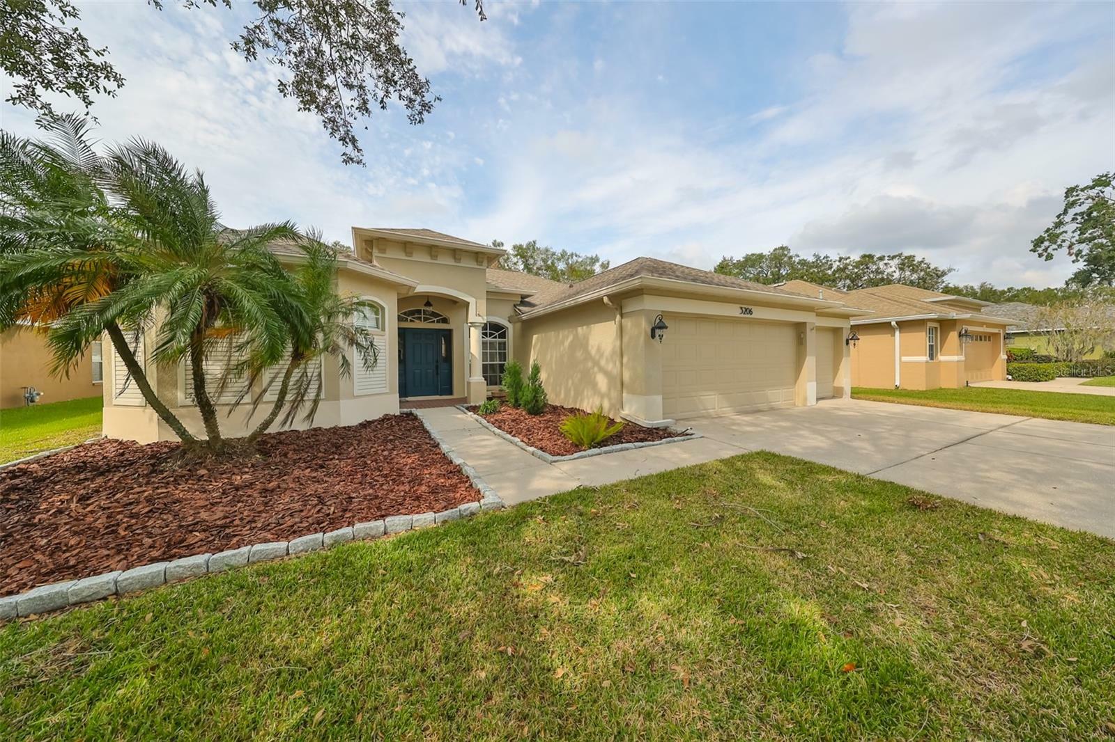 Property Photo:  3206 Hurley Road  FL 33596 