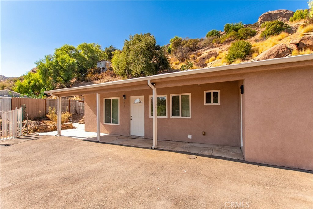 Property Photo:  681 Box Canyon Road  CA 91304 