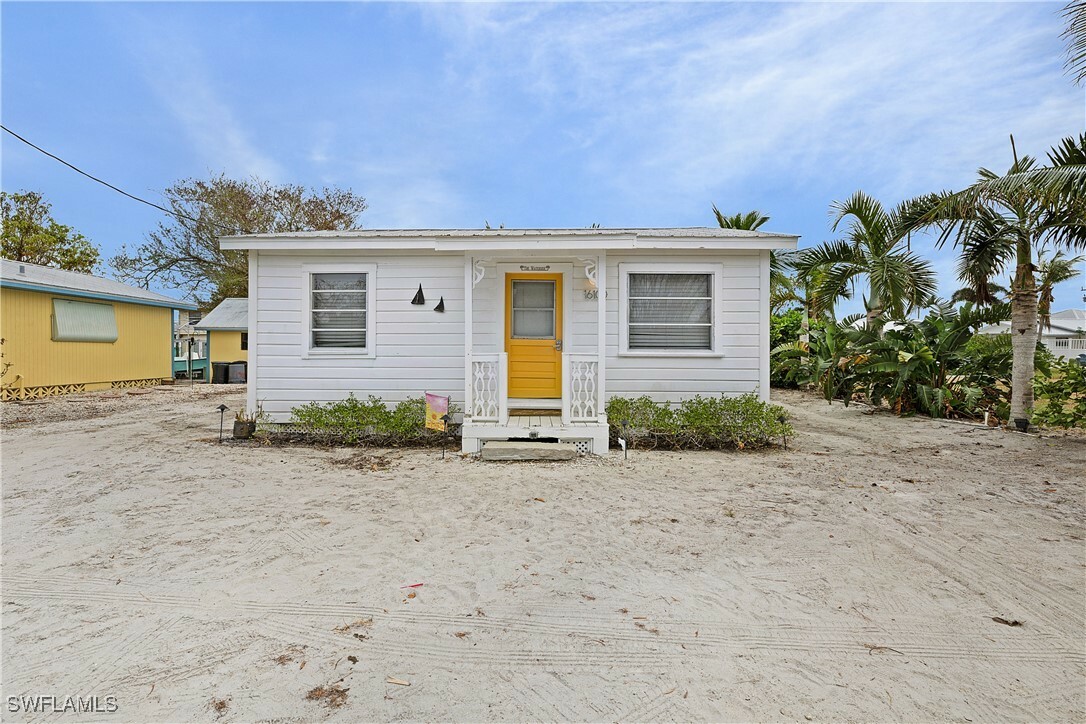 Property Photo:  16100 Tortuga Street  FL 33922 