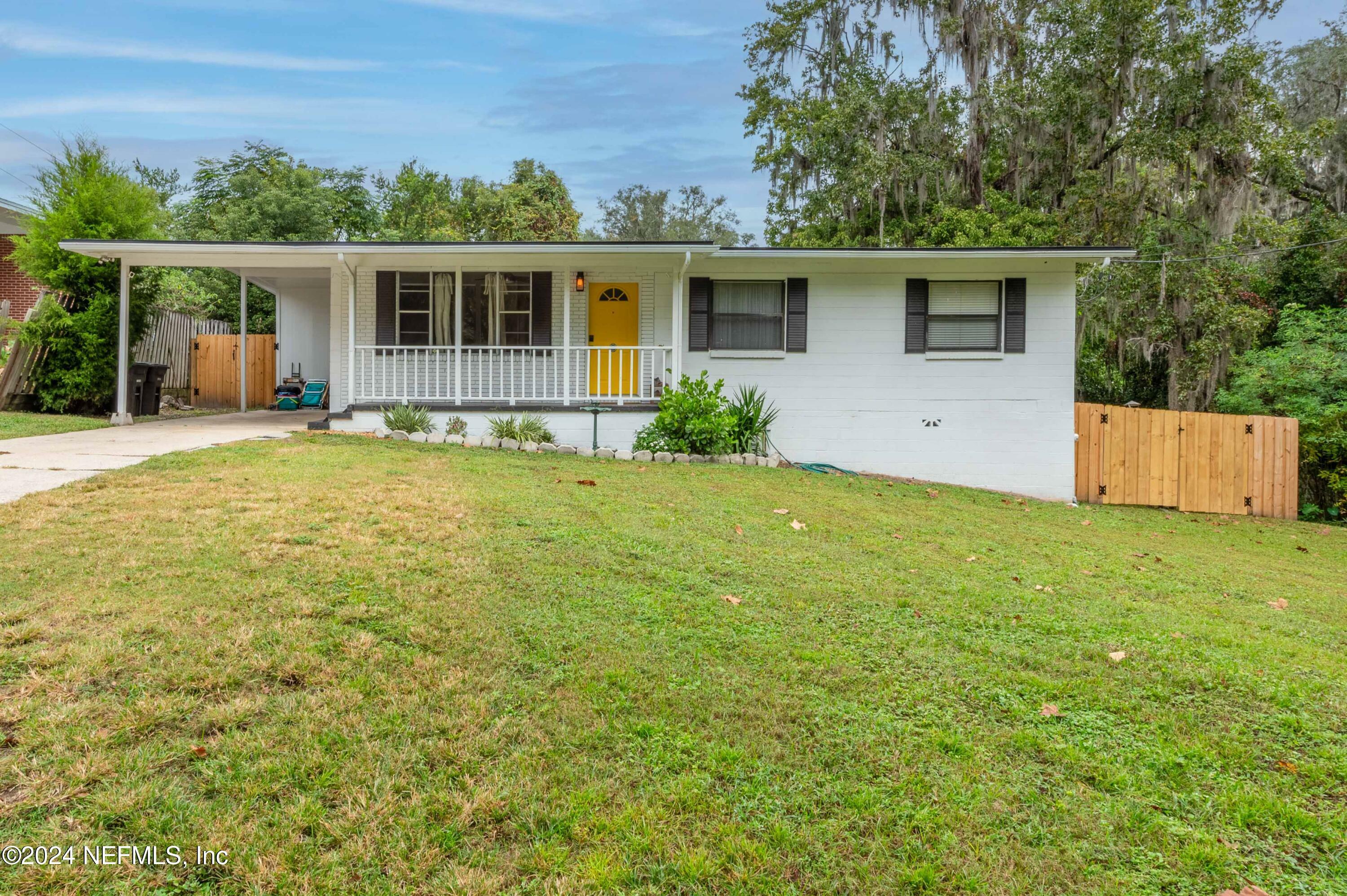 Property Photo:  4647 Glenwood Avenue  FL 32205 