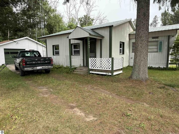 4465 Filter Road  Harrison MI 48625 photo