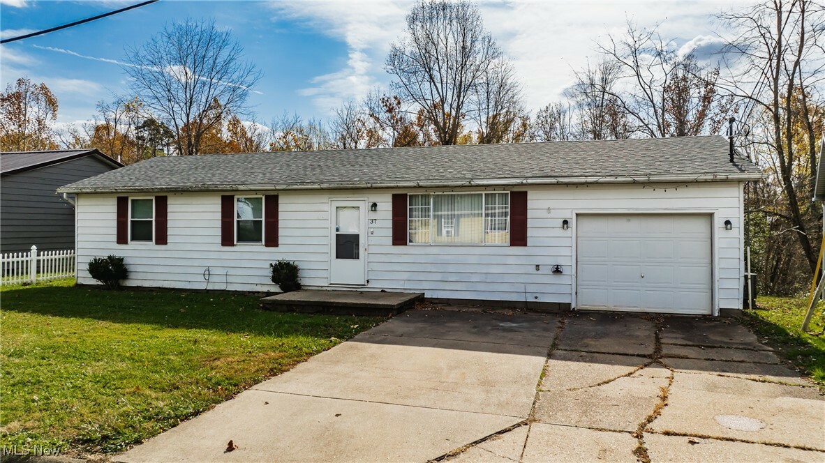 37 Elm Street  Davisville WV 26142 photo