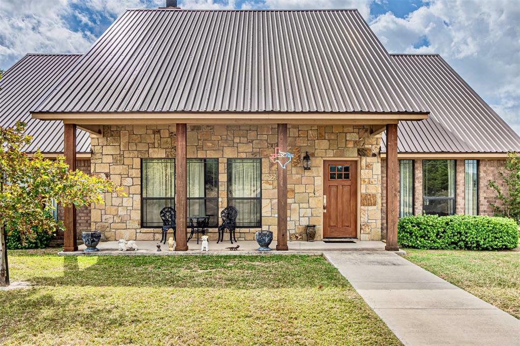 Property Photo: 114 Cemetery Road TX 76234