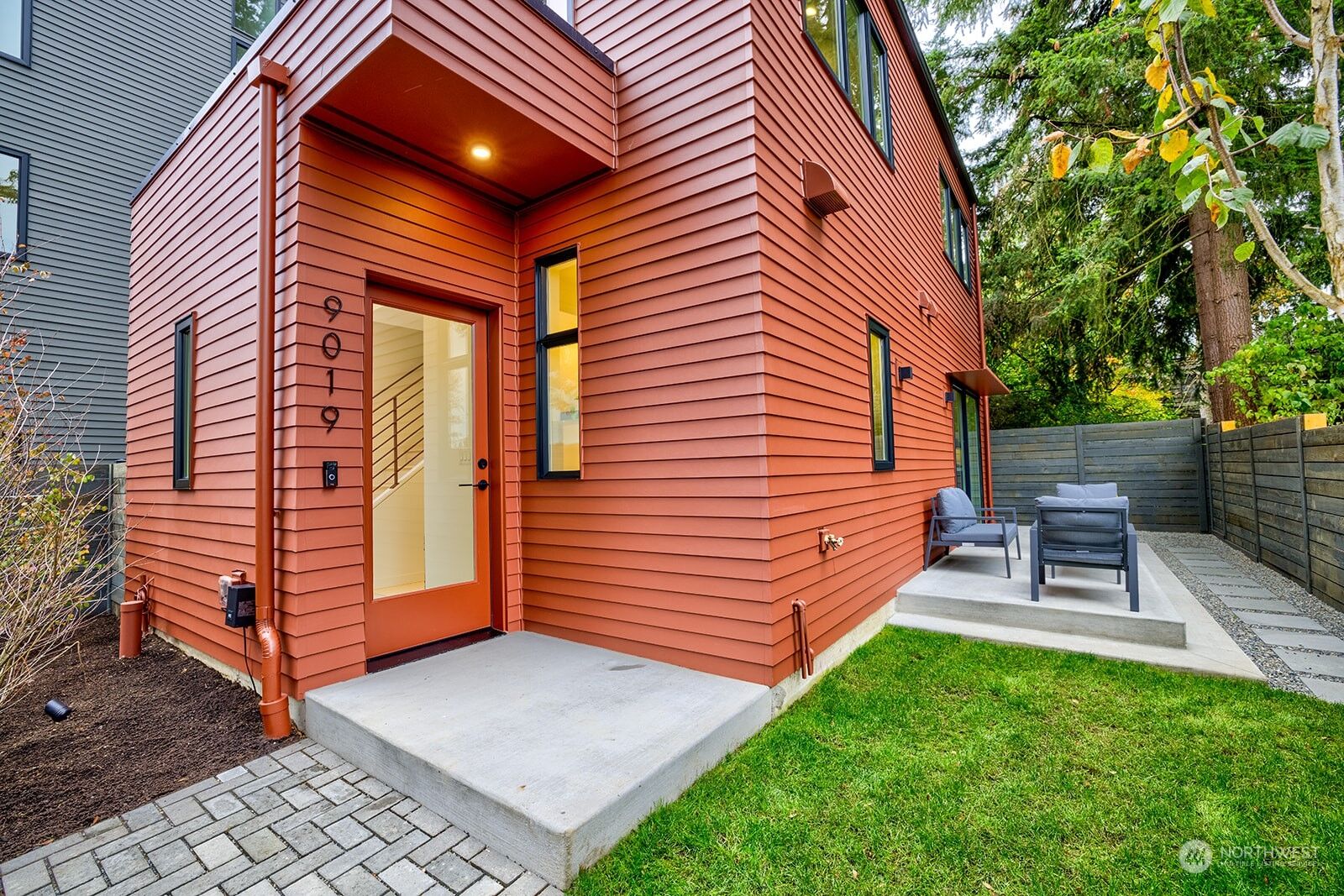 House for sale in Seattle 9019 8th Avenue NE, Seattle, WA 98115