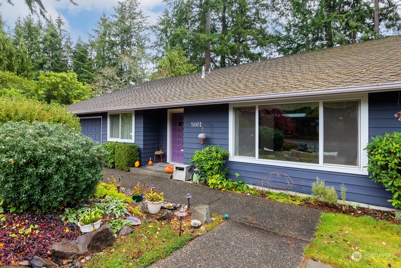 Property Photo:  5001  85th Avenue W  WA 98467 