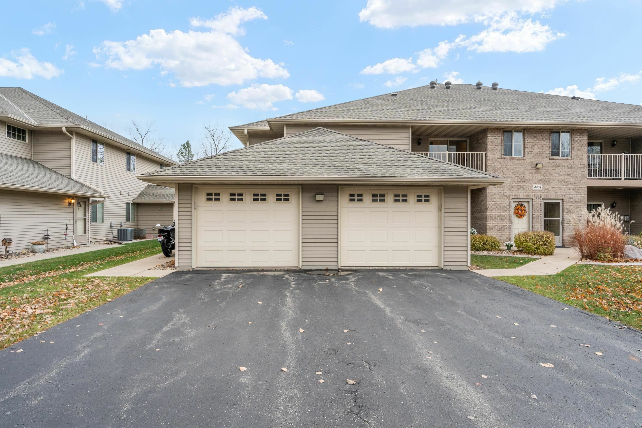 4704 W Everbreeze Circle A  Appleton WI 54913 photo