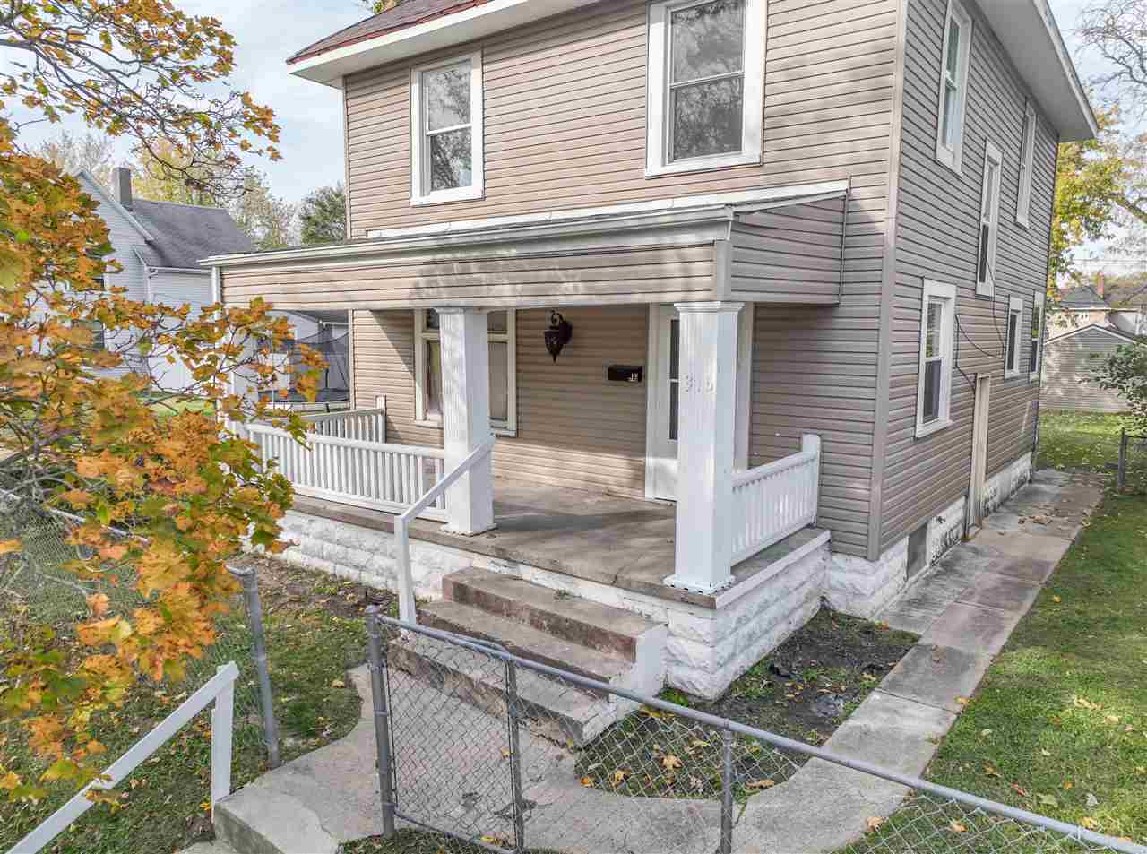 Property Photo:  316 Lincoln Street  IN 47374 