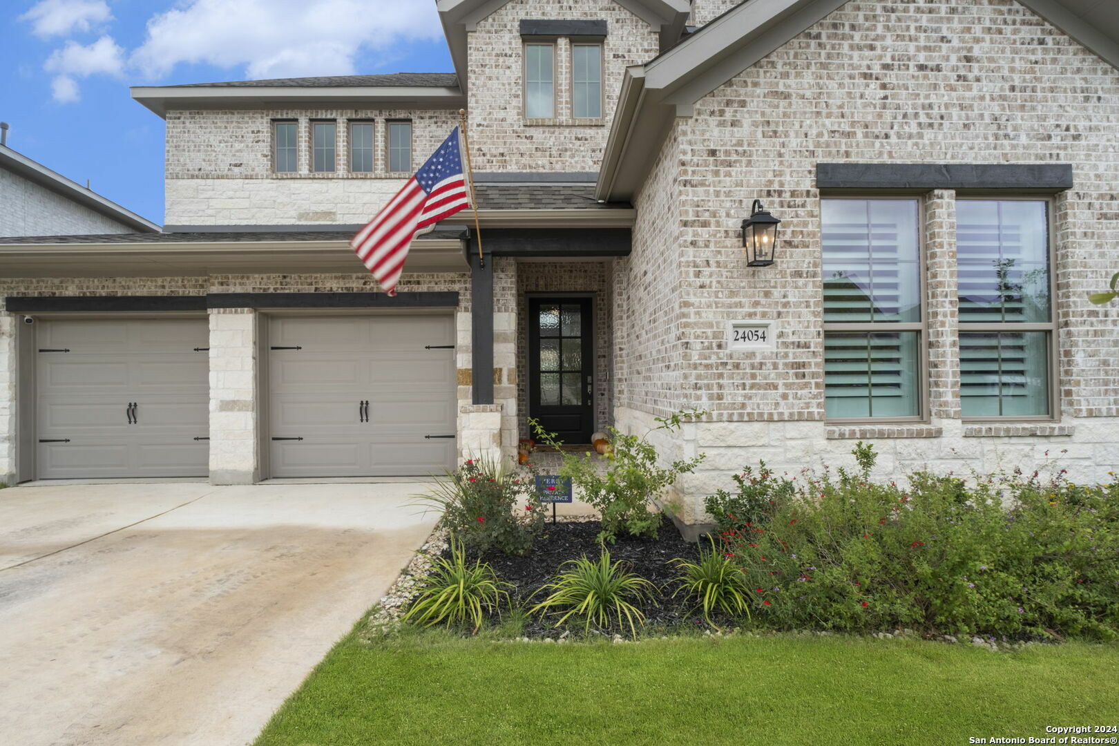 Property Photo: 24054 Sidehill Lie TX 78261