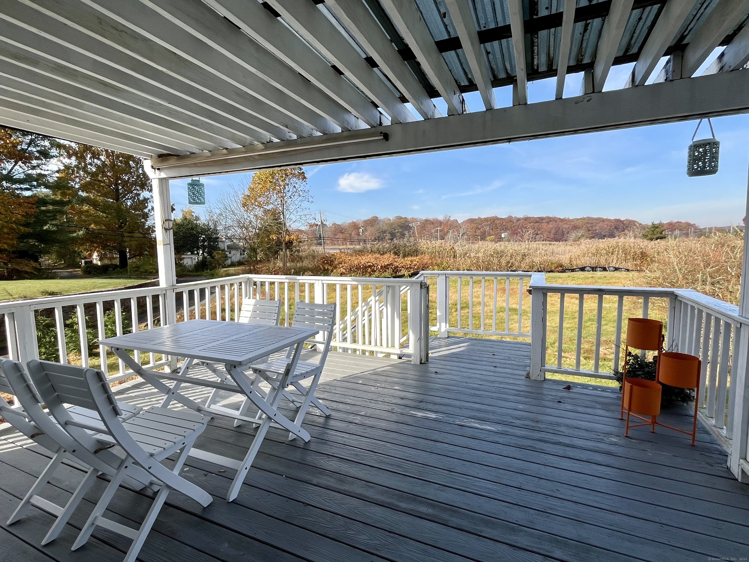 Property Photo:  125 Thimble Island Road 1  CT 06405 