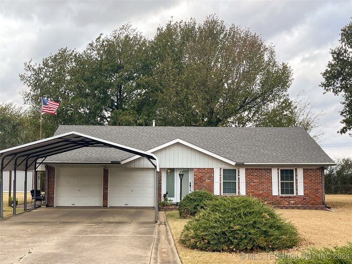 2131 S 64th Street  Muskogee OK 74401 photo