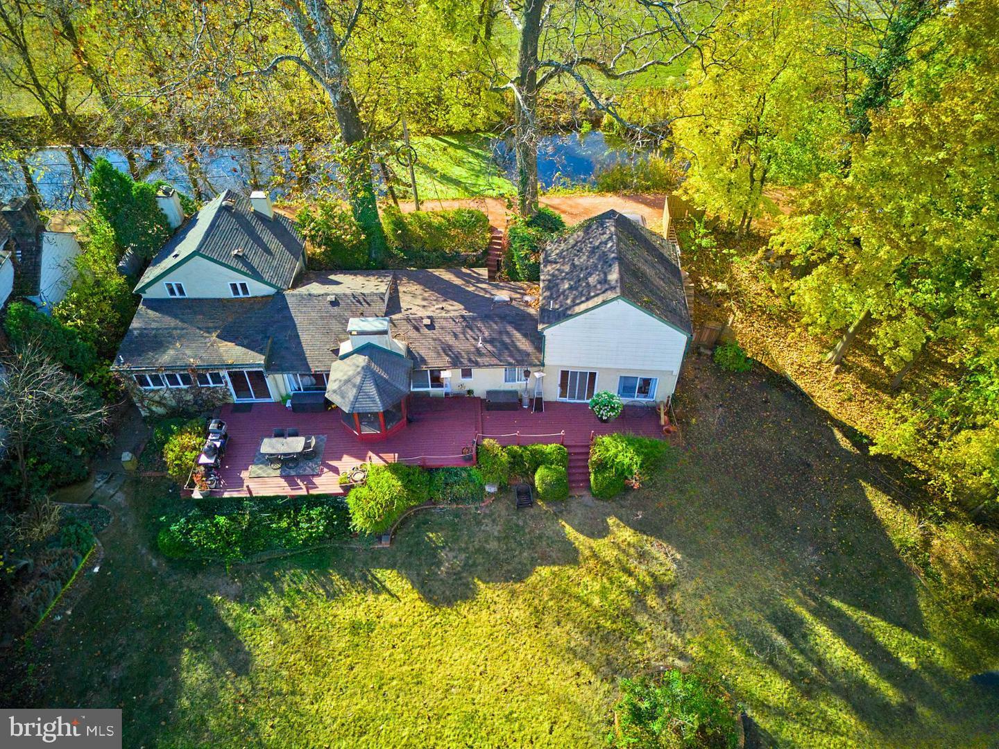 Property Photo:  2468 River Road  PA 18938 