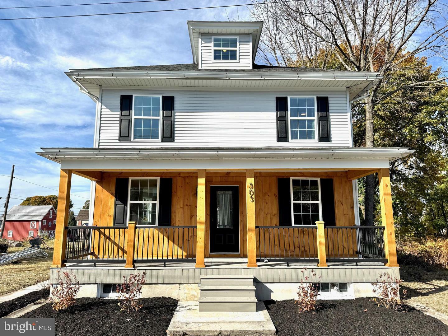 Property Photo:  303 E Locust Street  PA 19522 