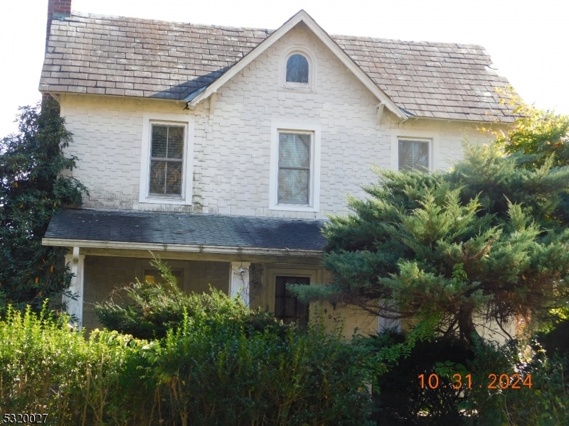 Property Photo: 403 Washburn Ave NJ 07882